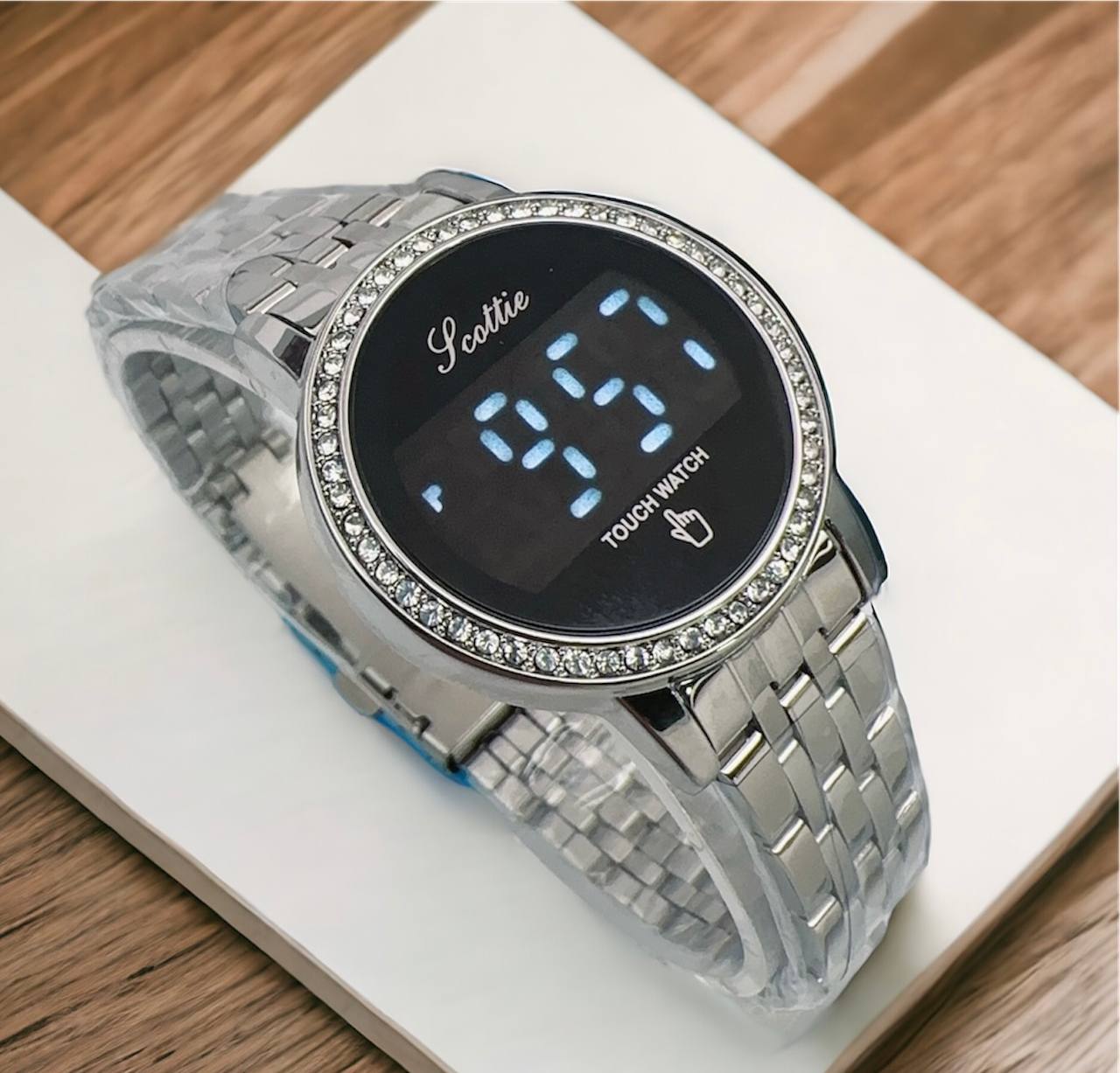 Gray helmet for bikers