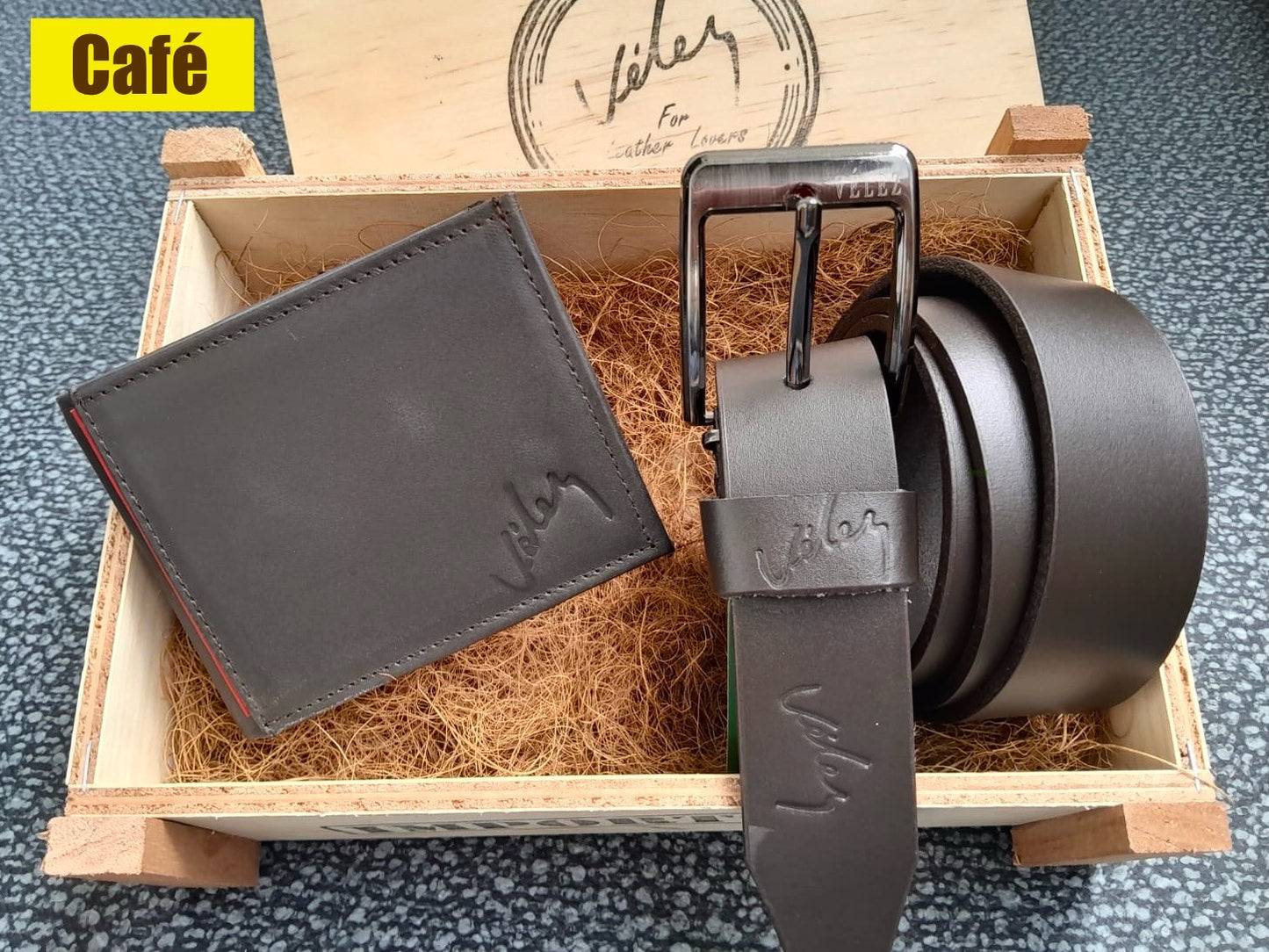 Dúo Vélez: Correa Lisa + Billetera + Estuche de Lujo