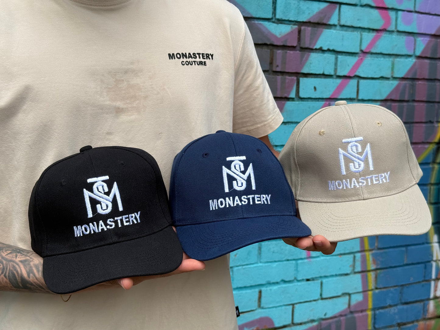 Combo x3 Gorras MONASTERY | Drill Premium Bordadas Unisex