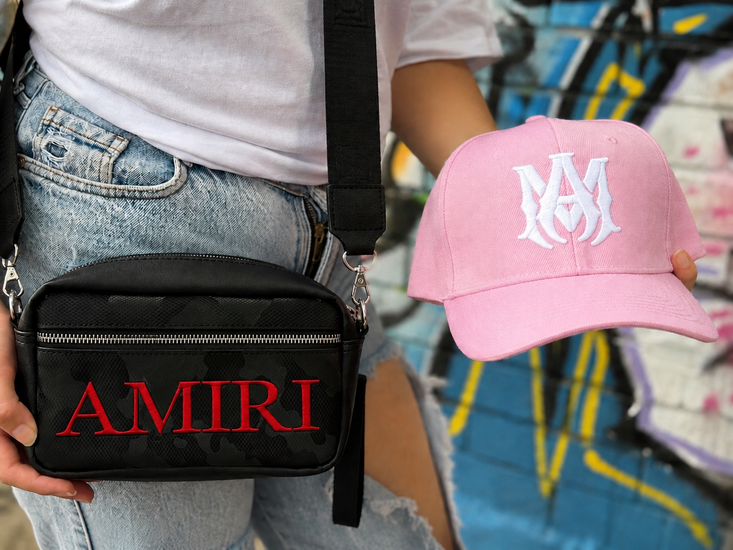 Duo AMIRI | Gorra Drill Premium + Bolso Crossbody Unisex
