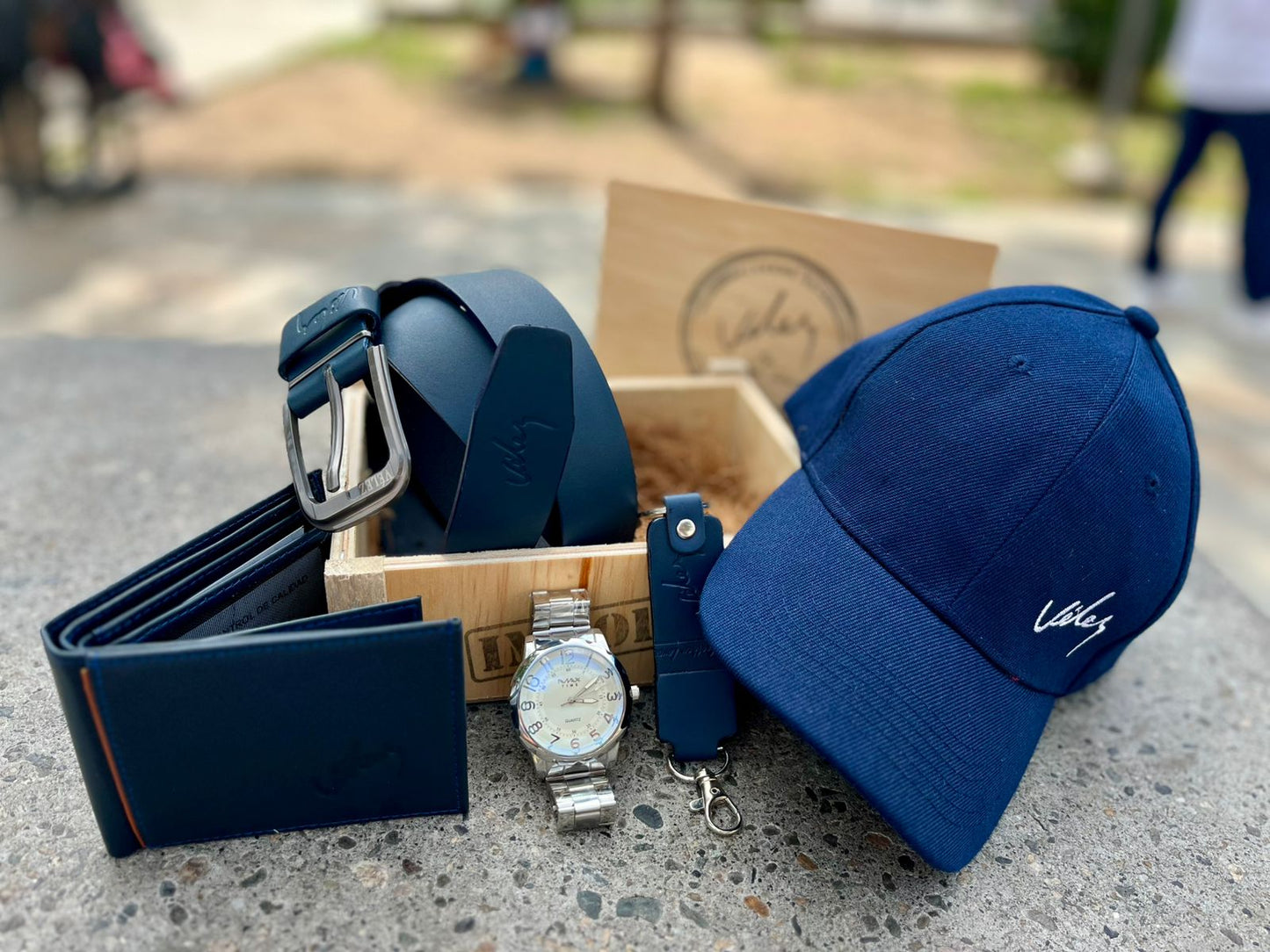 Combo Caballero X6 | Correa + Billetera + Reloj + Gorra + Llavero + Estuche