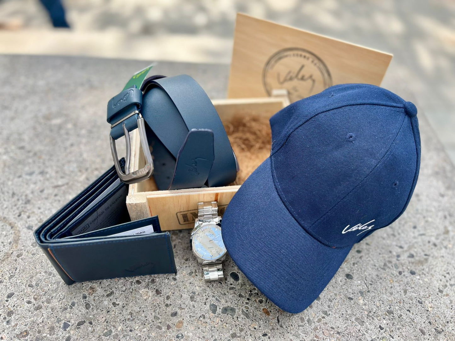 Combo Caballero X5 | Correa + Billetera + Reloj + Gorra + Estuche
